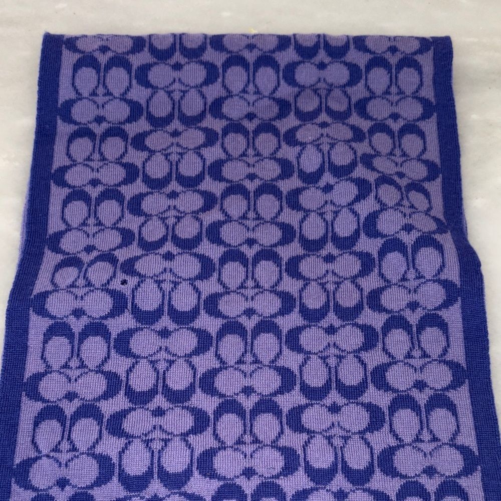 Coach Reversible Signature C Monogram Merino Wool Knit Scarf Purple Lavender - Picture 9 of 11